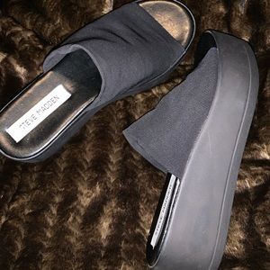 Steve Madden Slinky Sandals